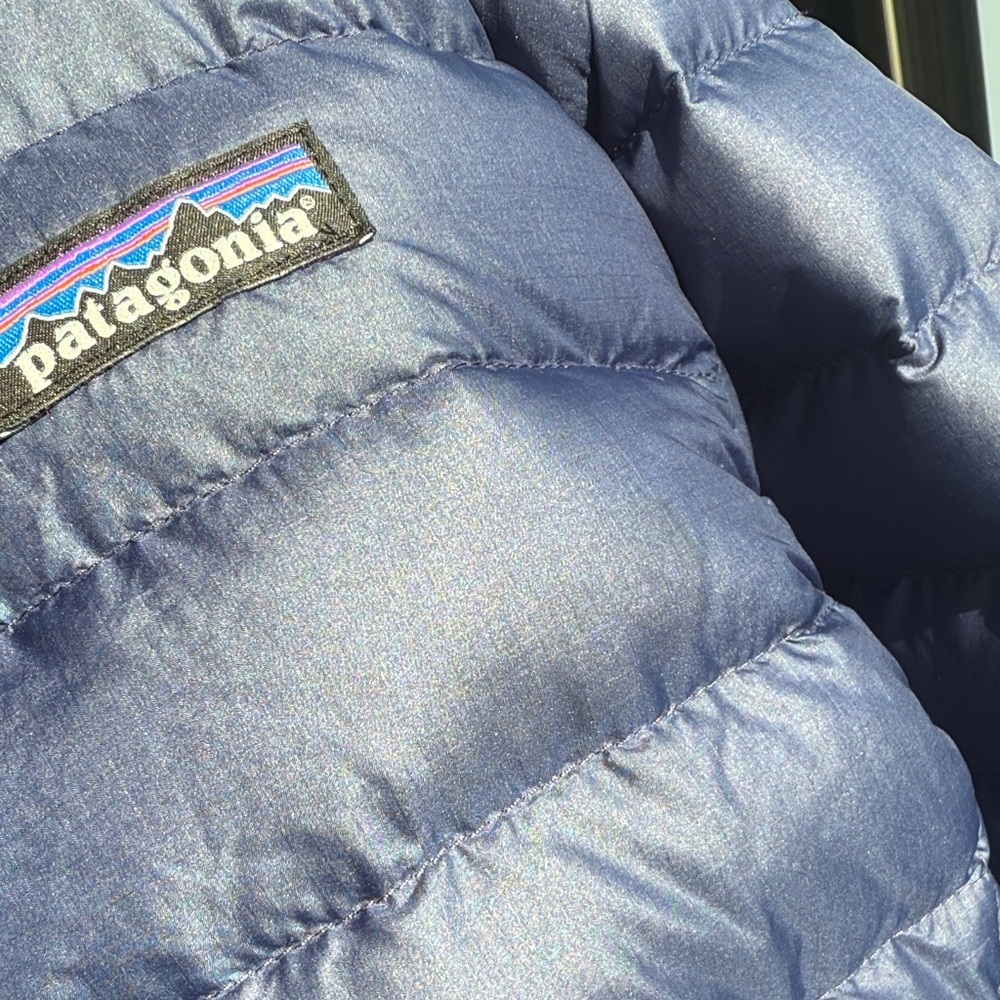 Patagonia Navy Insulated Jacket - Picture 8 of 8